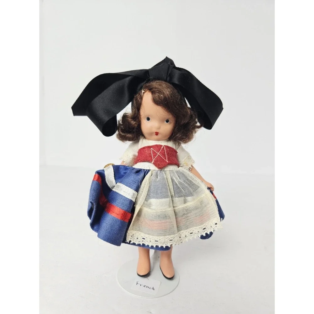 Vintage Nancy Ann Storybook Doll moveable legs French 25 Around the World